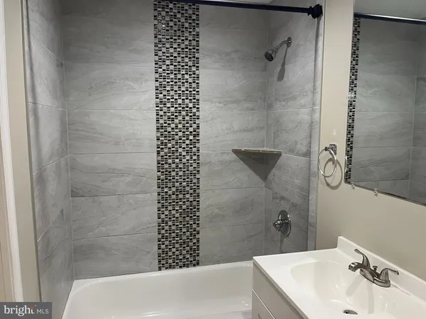 $1,100 | 14684 Cloverdale Road, Woodbridge, VA 22193