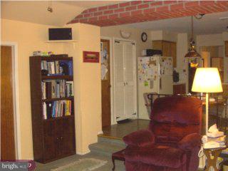 703 Parmentier Road Warminster, PA 18974 - Photo 3 of 6 Gallery Image 3