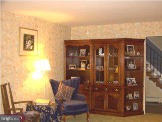 703 Parmentier Road Warminster, PA 18974 - Photo 4 of 6 Gallery Image 4