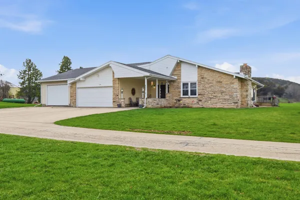 $580,000 | 9021 County Rd KP, Cross Plains, WI 53528