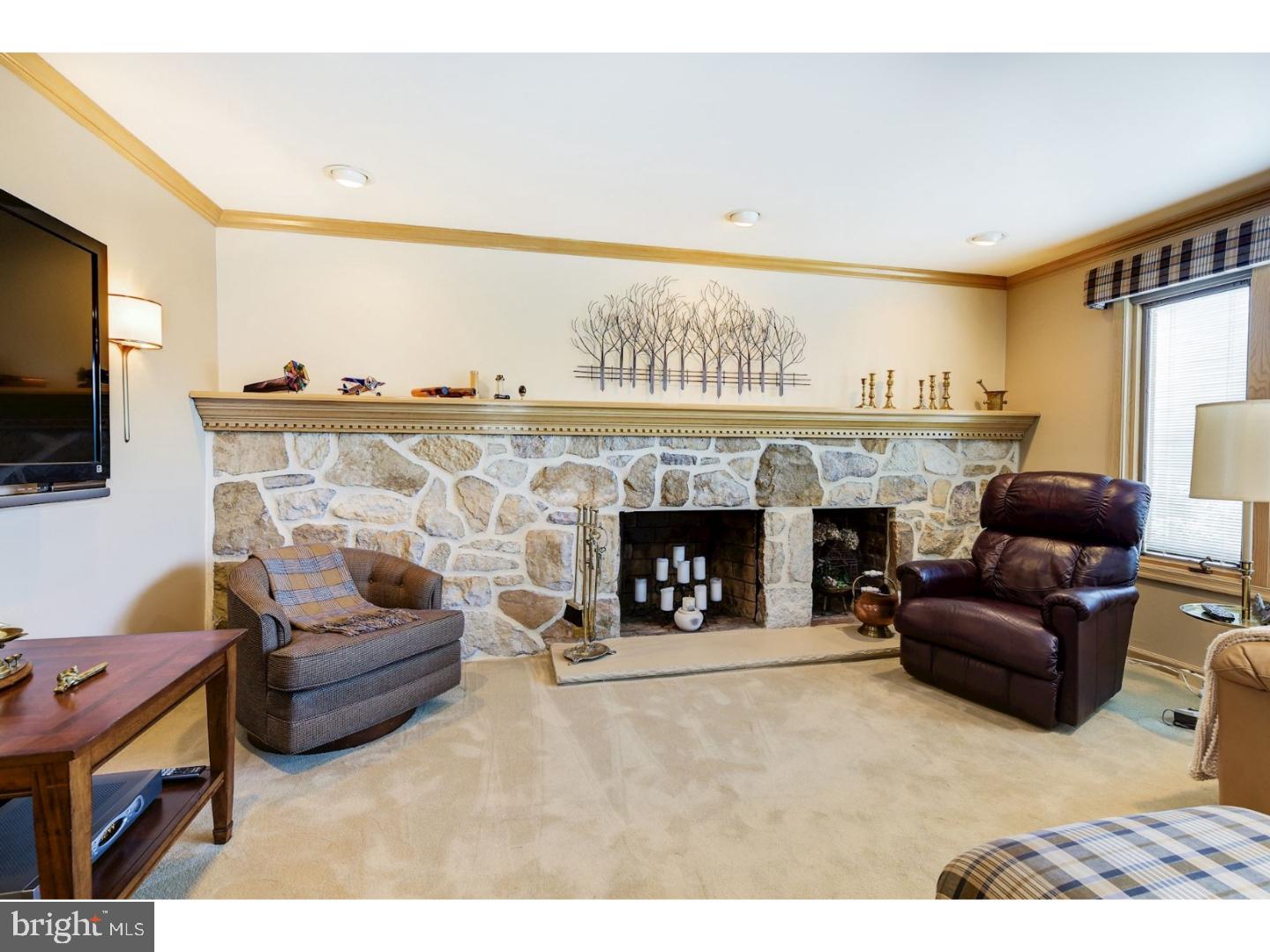 118 Sandringham Road Cherry Hill, NJ 08003 - Photo 16 of 25 Family Room