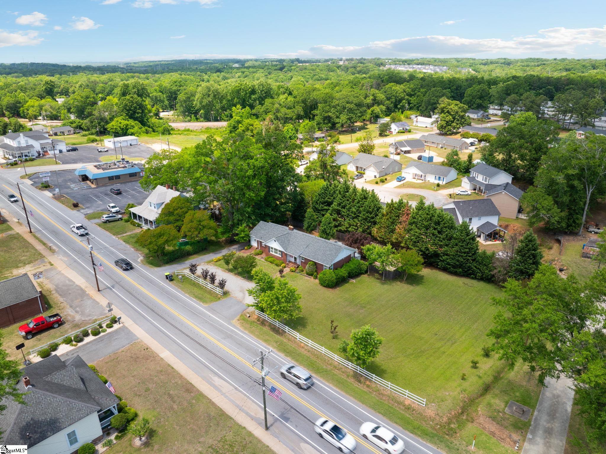 110 West Main Street Duncan, SC 29334 - Photo 36 of 44