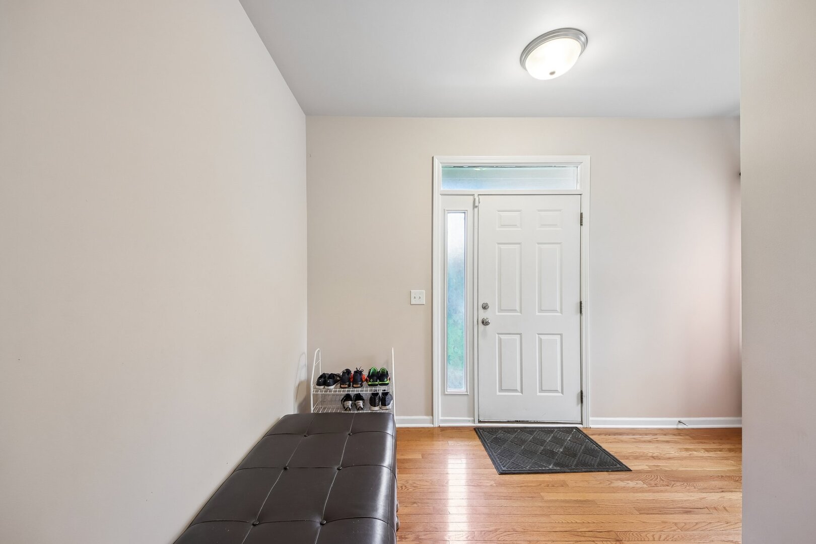 5105 West Flanders Road McHenry, IL 60050 - Photo 5 of 41
