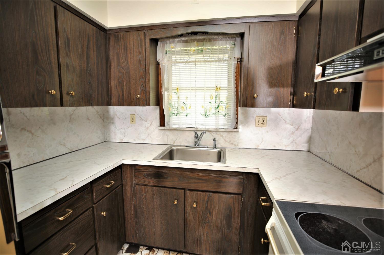 10 Greenview Road Monmouth Junction, NJ 08852 - Photo 12 of 72 Gallery Image 12