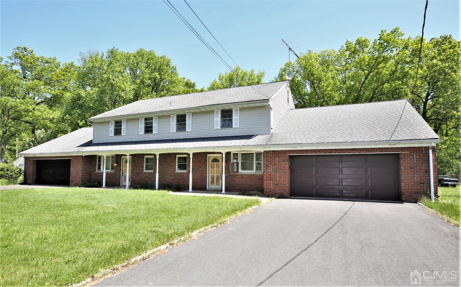 10 Greenview Road Monmouth Junction, NJ 08852 - Photo 2 of 72 Gallery Image 2