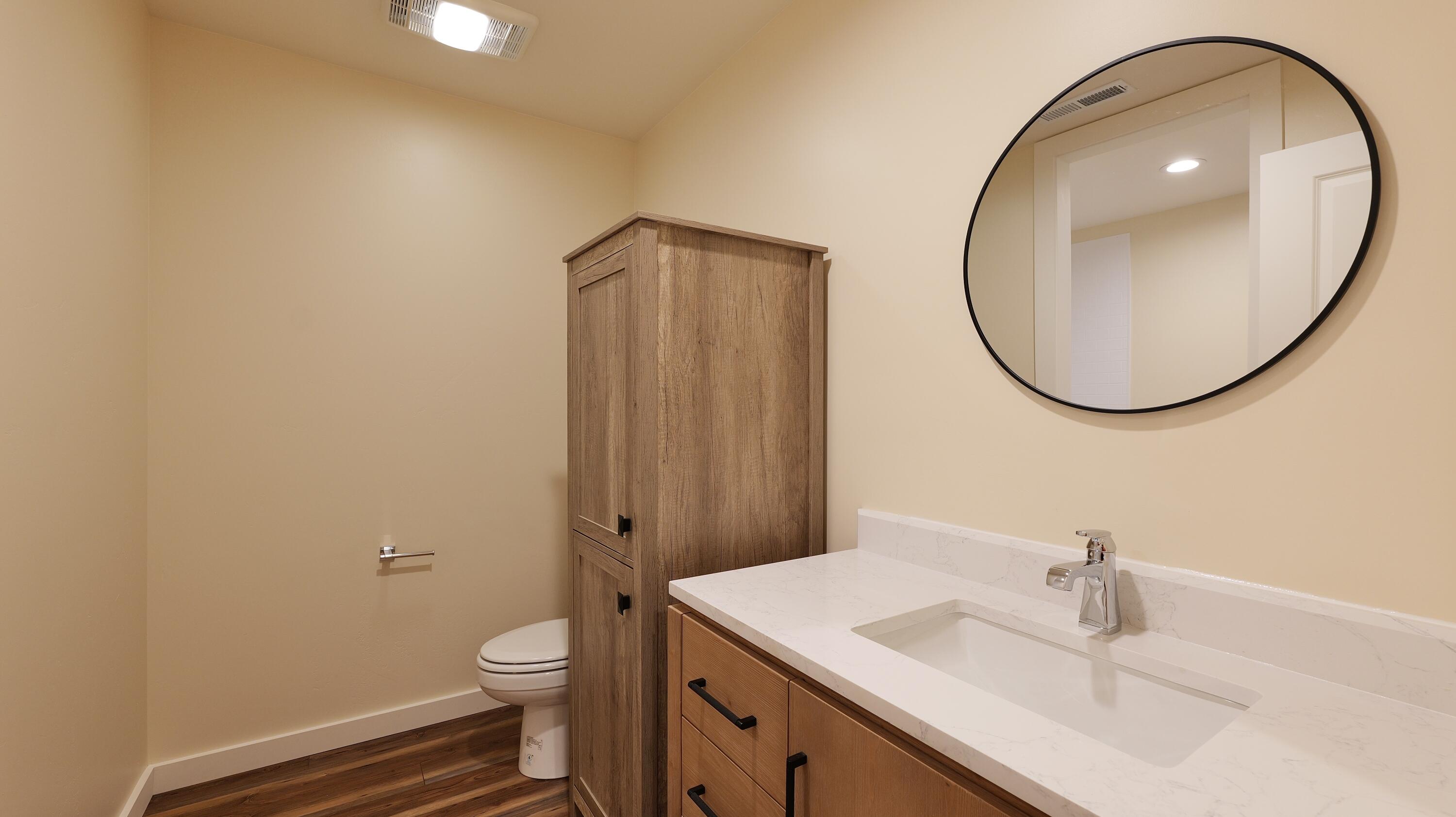 769 Mather Road Prospect, OR 97536 - Photo 29 of 70 Bathroom #2