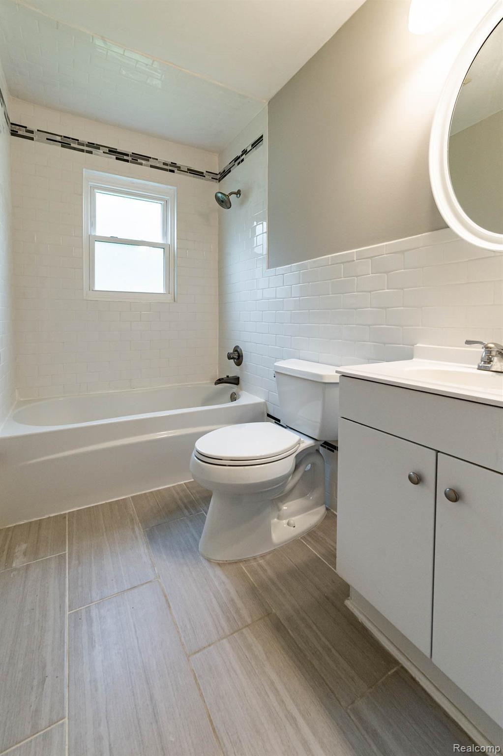 2897 Yorkshire Road Birmingham, MI 48009 - Photo 17 of 20 MS0A9689.jpg