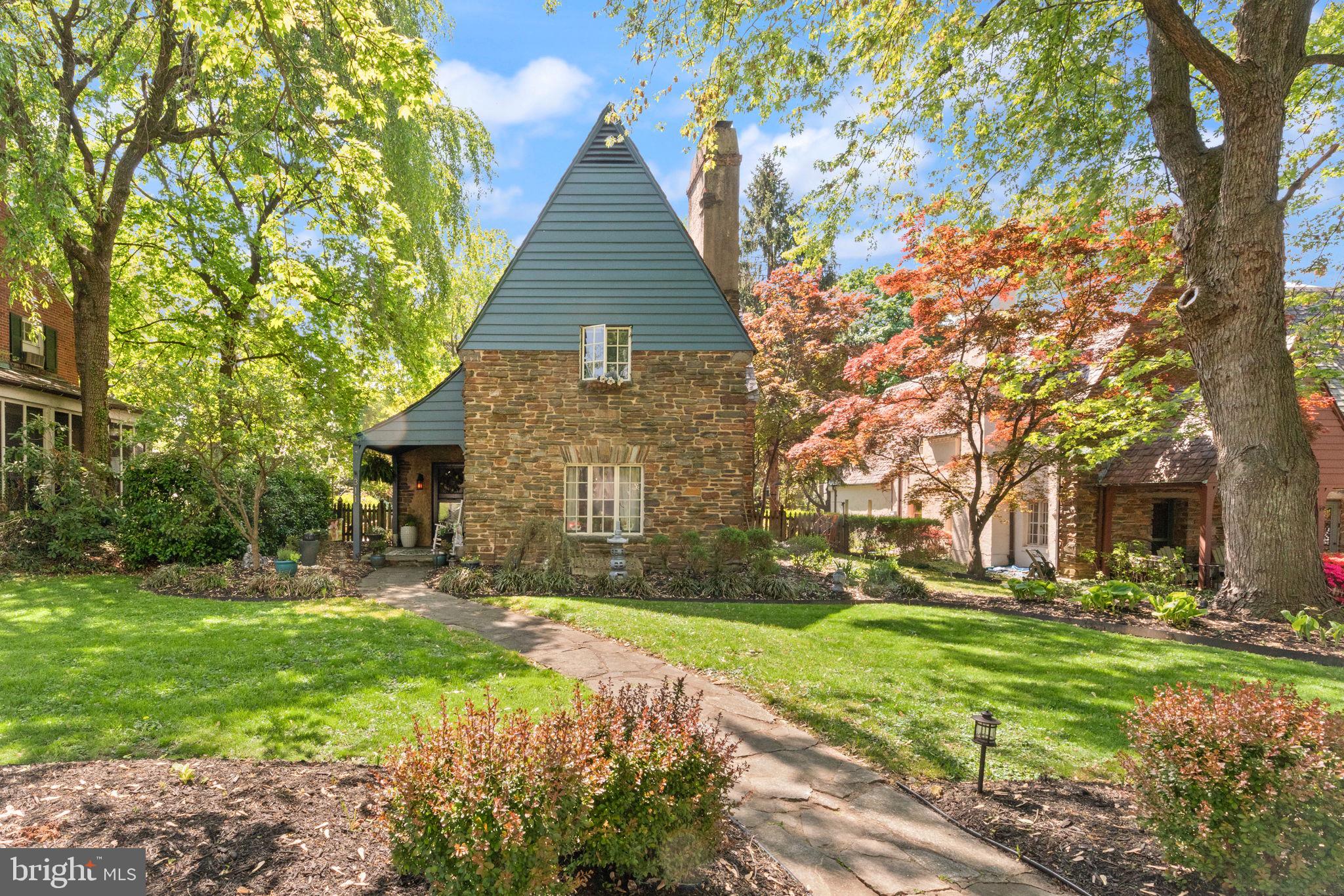 311 Taplow Road Baltimore, MD 21212 - Photo 3 of 34