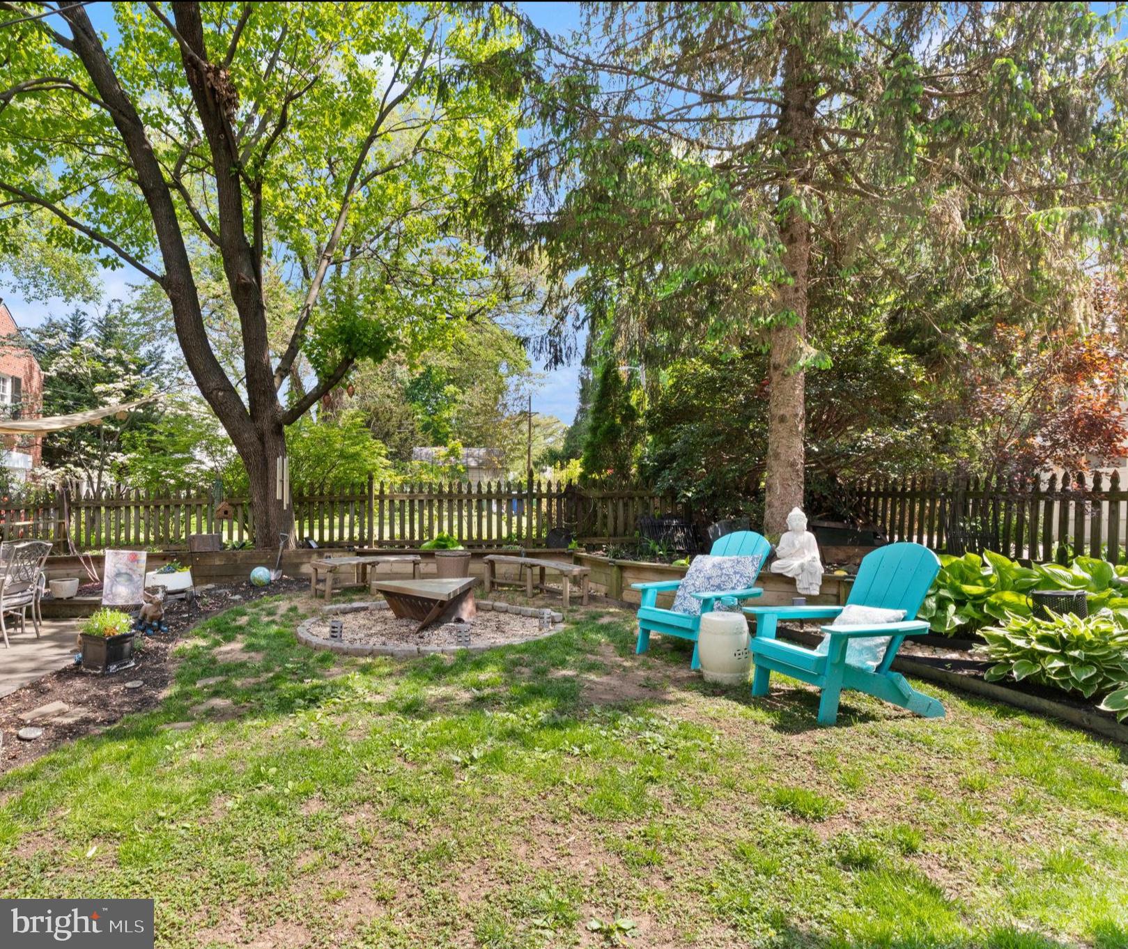 311 Taplow Road Baltimore, MD 21212 - Photo 31 of 32 a view of a bench in a backyard