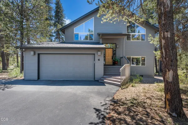 $799,000 | 18117 Belknap Lane, Sunriver, OR 97707