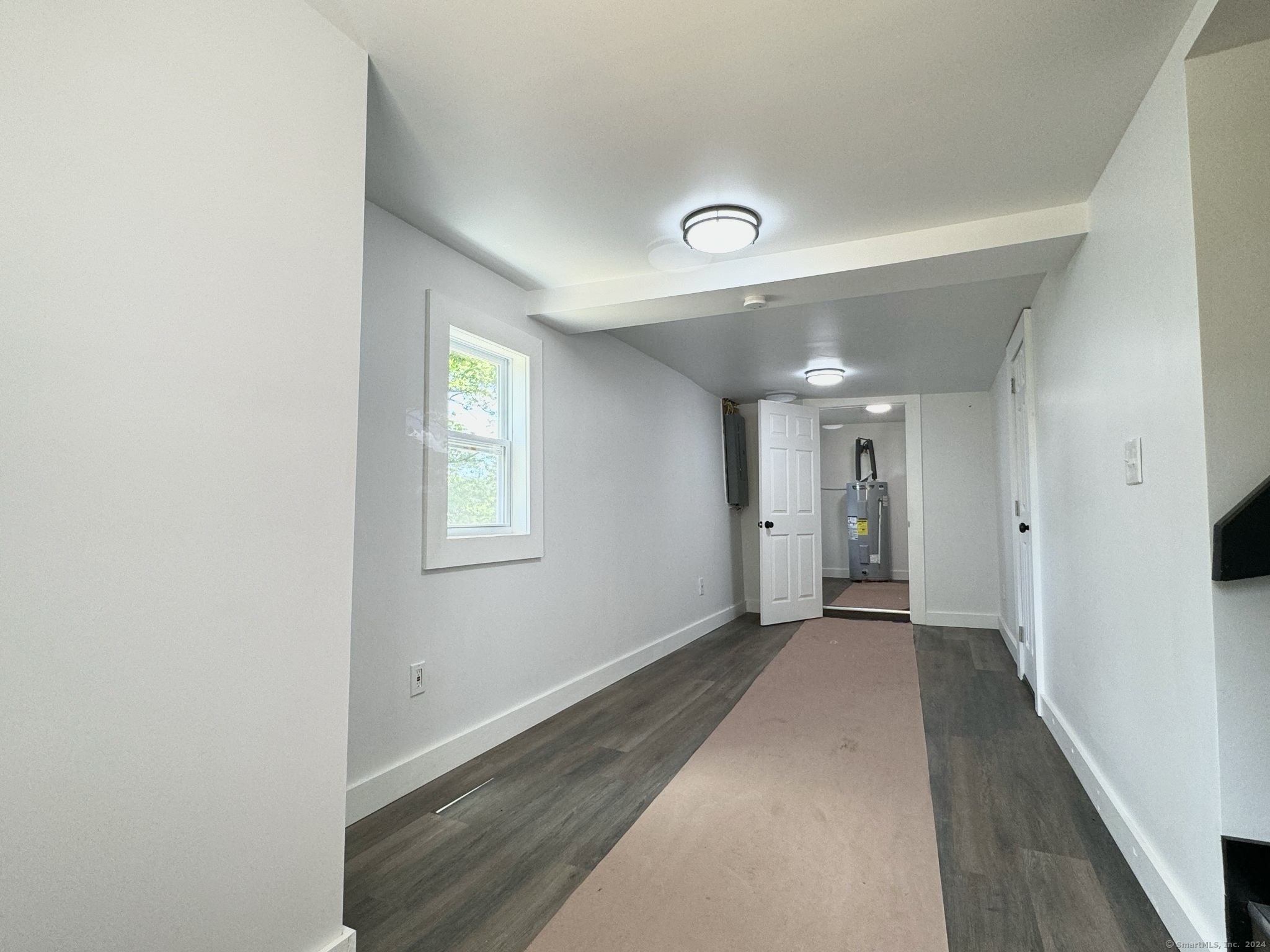 22 Hemlock Trail Newtown, CT 06482 - Photo 15 of 31 an empty room with windows