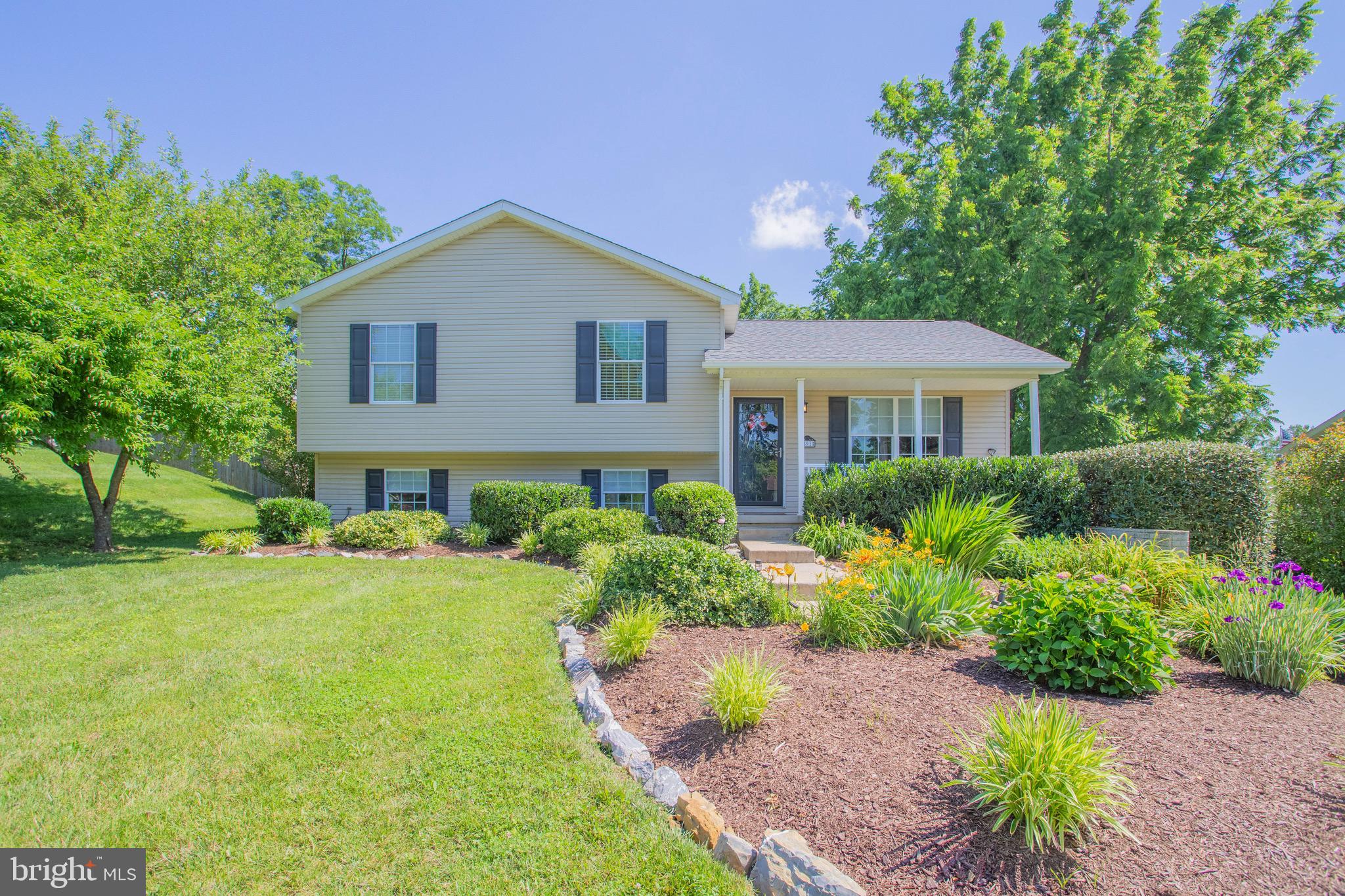 591 Oak Lee Drive Ranson, WV 25438 - Photo 1 of 52 Gallery Image 1