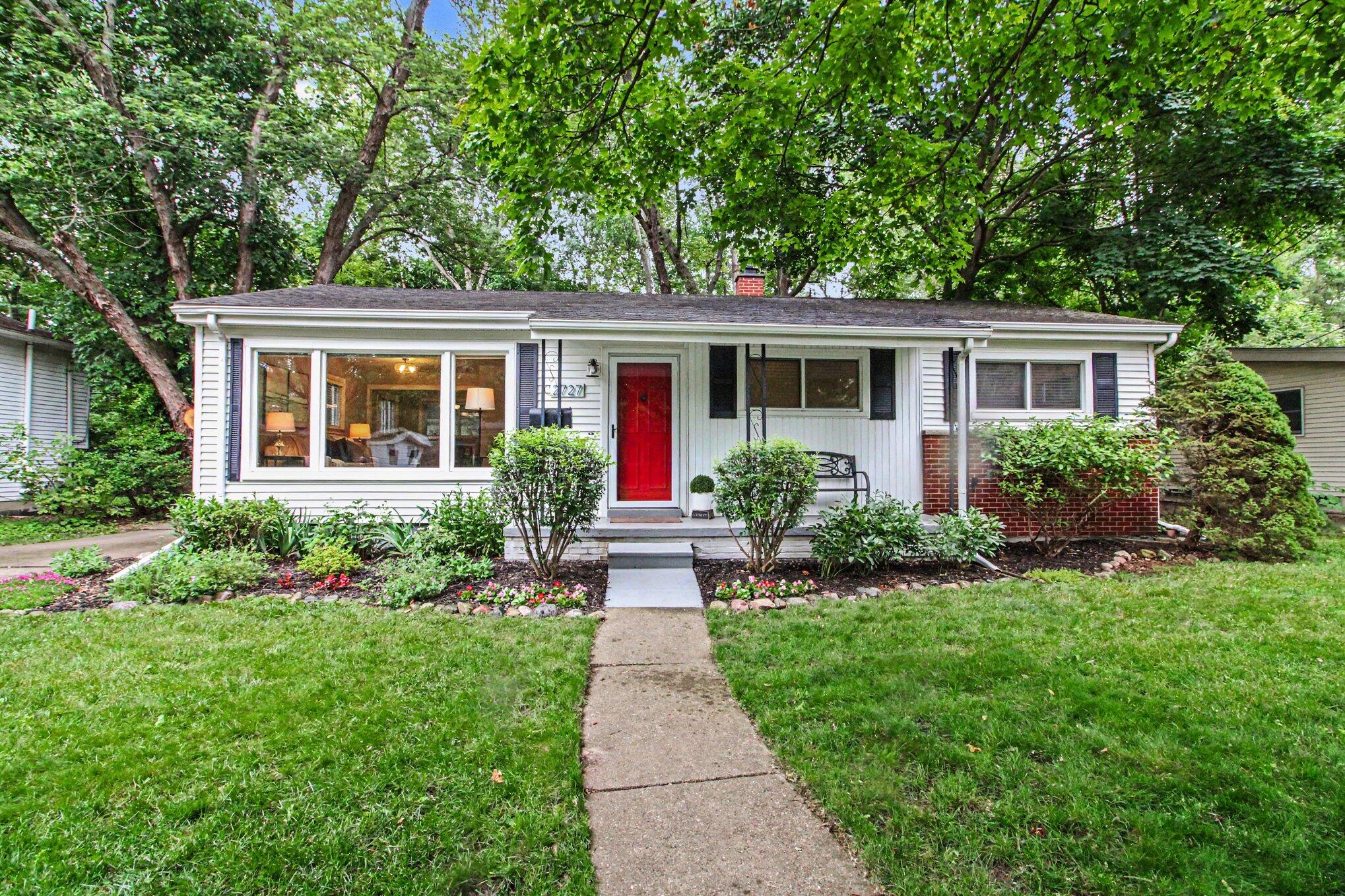 2727 Hampshire Road Ann Arbor, MI 48104 - Photo 1 of 46 1 - 2727 Hampshire