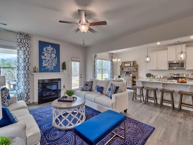619 Montrose Lane Boiling Springs, SC 29316 - Photo 3 of 8