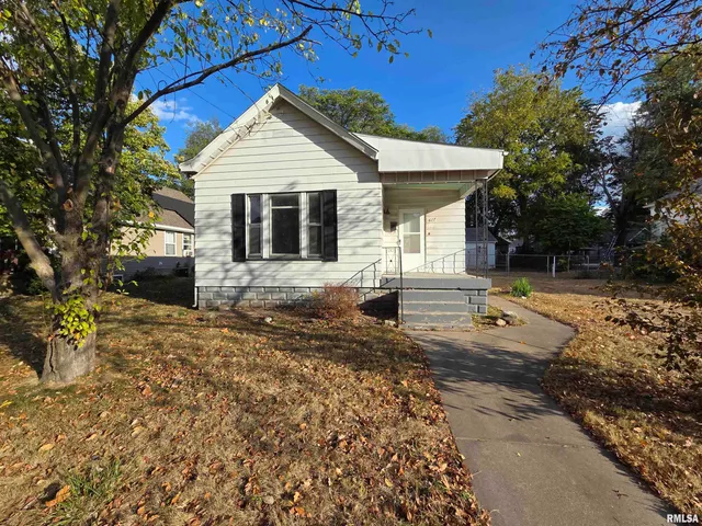 $85,000 | 617 West Hanssler Place, Peoria, IL 61604