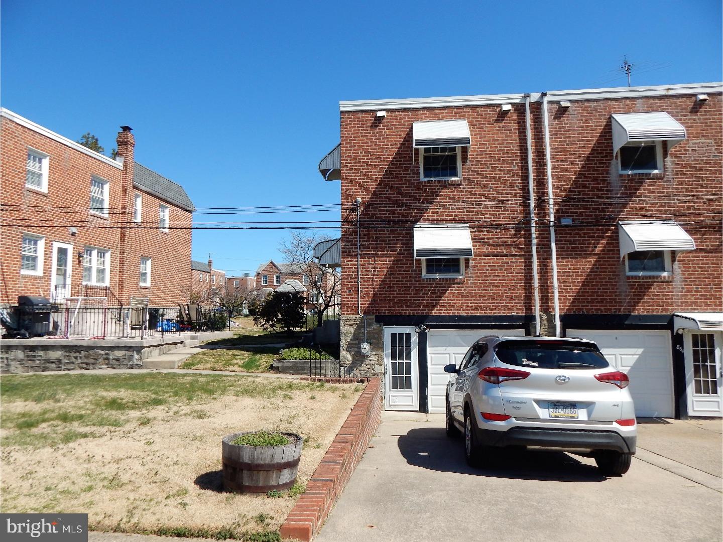 862 Medway Road Philadelphia, PA 19115 - Photo 25 of 25 Garage