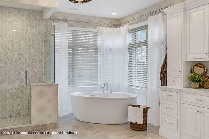 26 Ely Road Holmdel, NJ 07733 - Photo 46 of 80 Master Bath
