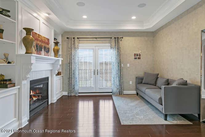 26 Ely Road Holmdel, NJ 07733 - Photo 49 of 80 Sitting Room