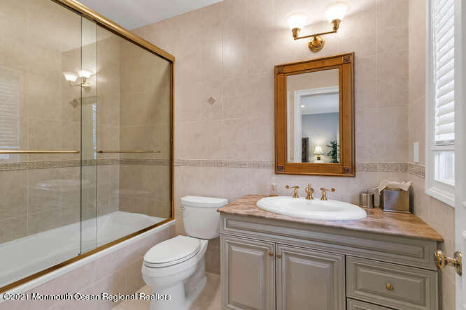 26 Ely Road Holmdel, NJ 07733 - Photo 55 of 80 En Suite Bath