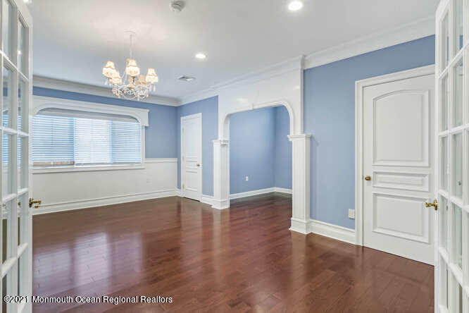 26 Ely Road Holmdel, NJ 07733 - Photo 56 of 80 Upper Bonus Room