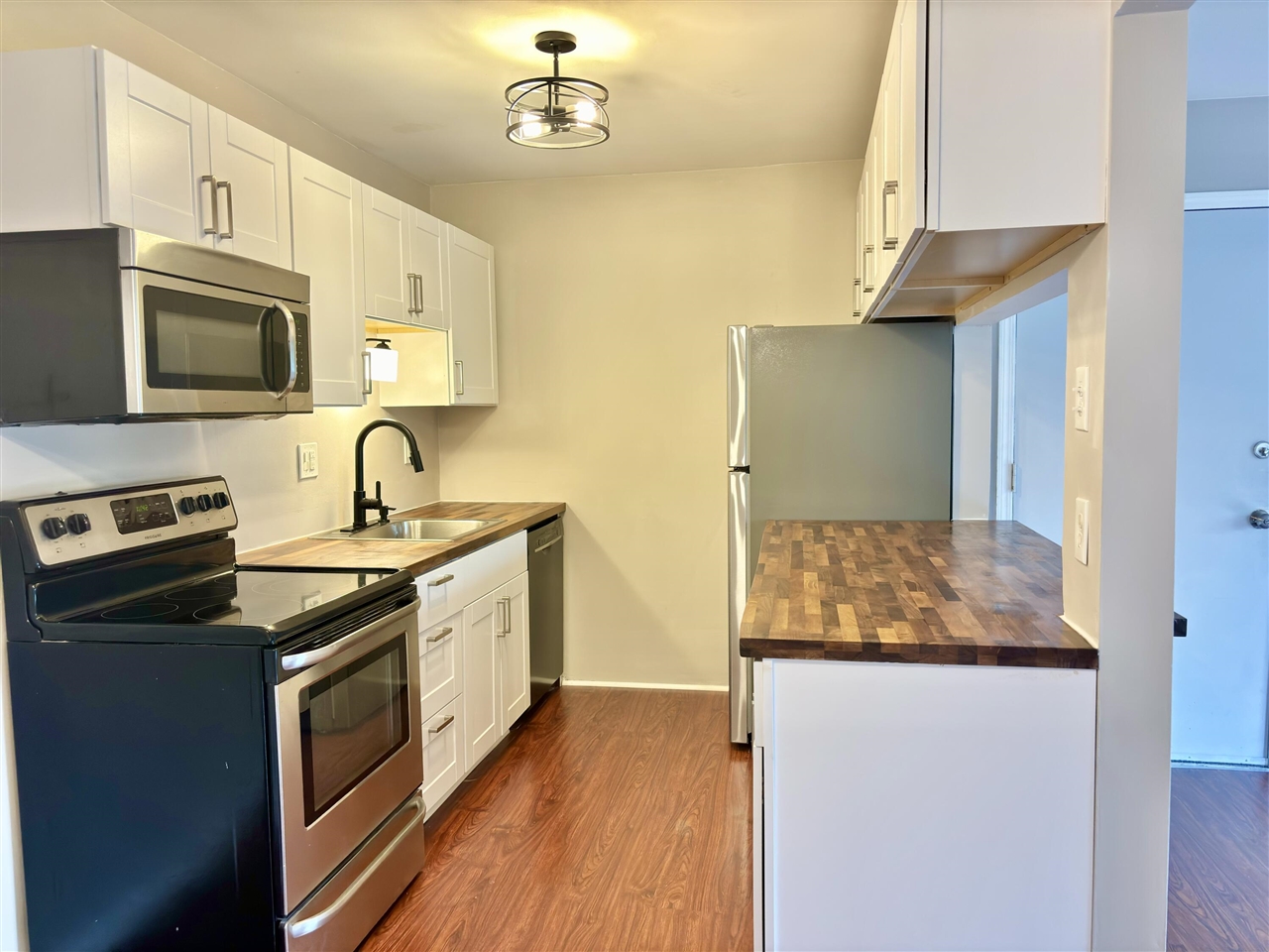 810 Plate Street, Unit : 206 / BLDG: 206 Rochester, MI 48307 - Photo 4 of 14