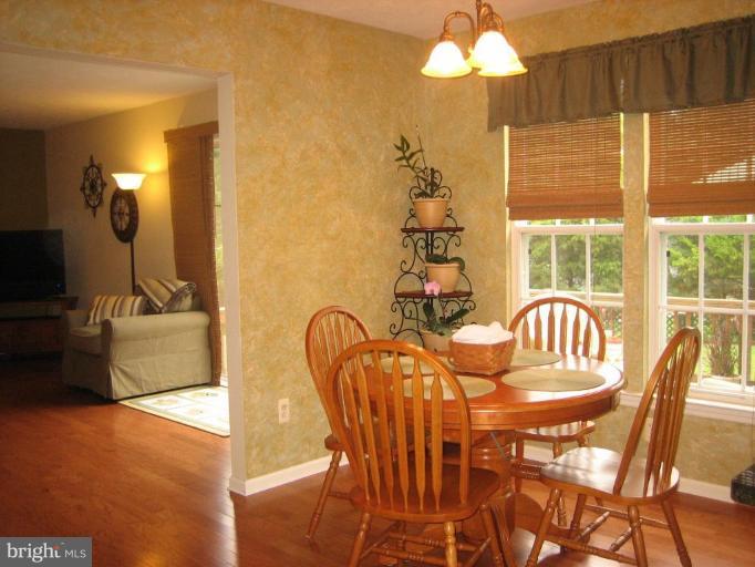 12562 Rock Ridge Road Herndon, VA 20170 - Photo 12 of 20 Breakfast Area
