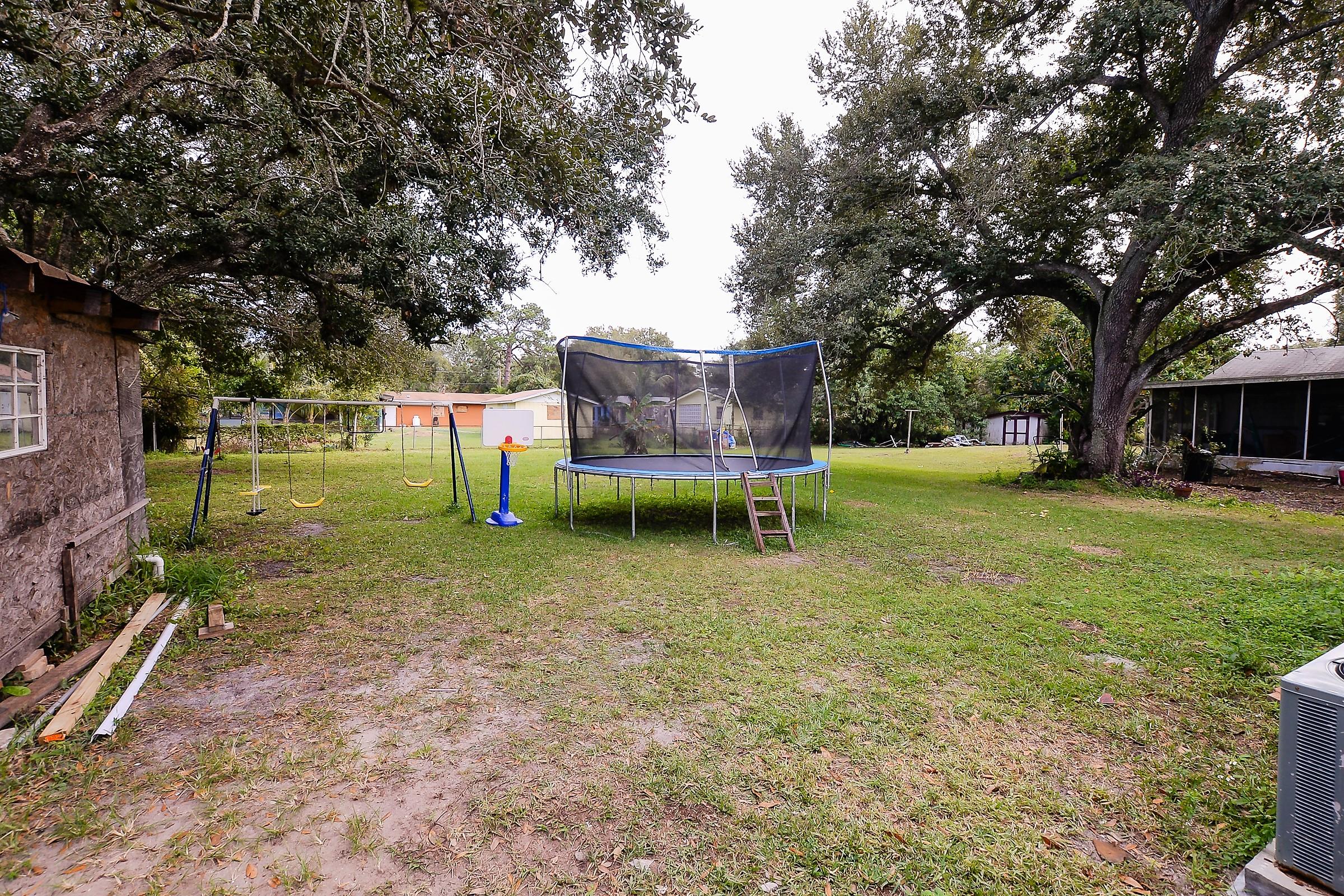 2920 Middle Road Fort Pierce, FL 34981 - Photo 5 of 23 LR-1830