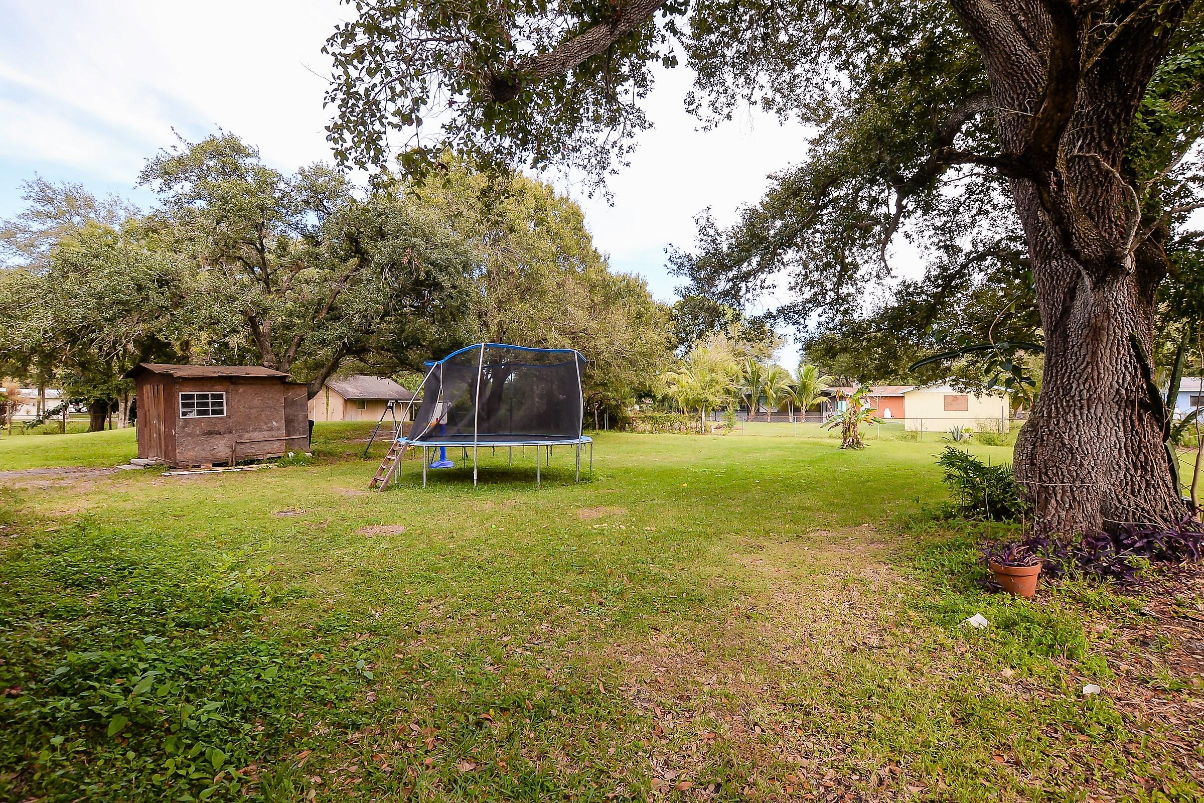 2920 Middle Road Fort Pierce, FL 34981 - Photo 6 of 23 LR-1833