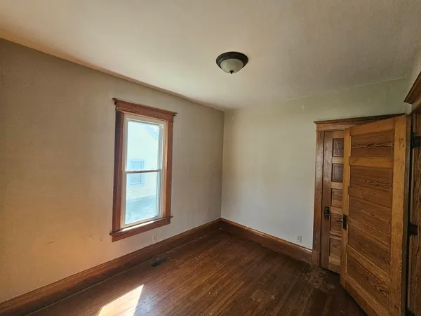 $184,900 | 602 Northeast 2nd Street, Aledo, IL 61231