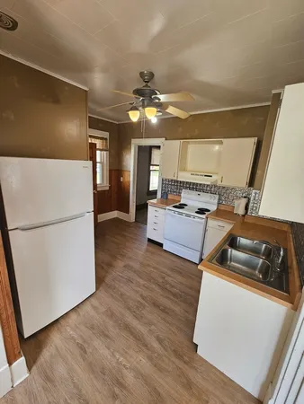 $184,900 | 602 Northeast 2nd Street, Aledo, IL 61231