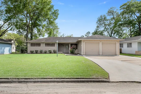 $200,000 | 4675 Fieldwood Lane, Beaumont, TX 77706