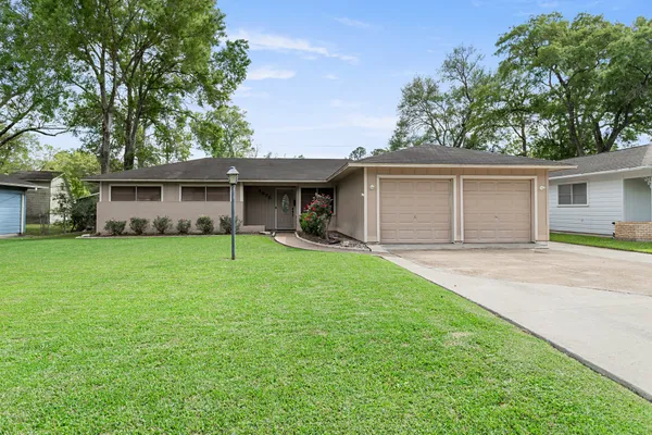 $200,000 | 4675 Fieldwood Lane, Beaumont, TX 77706