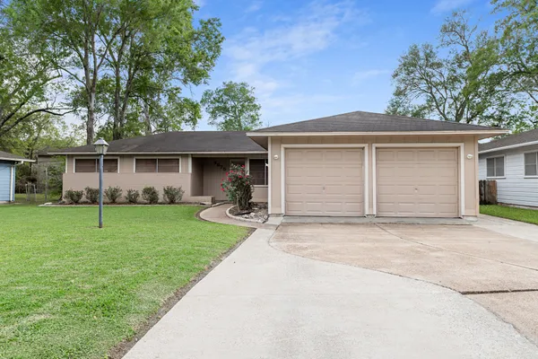 $200,000 | 4675 Fieldwood Lane, Beaumont, TX 77706