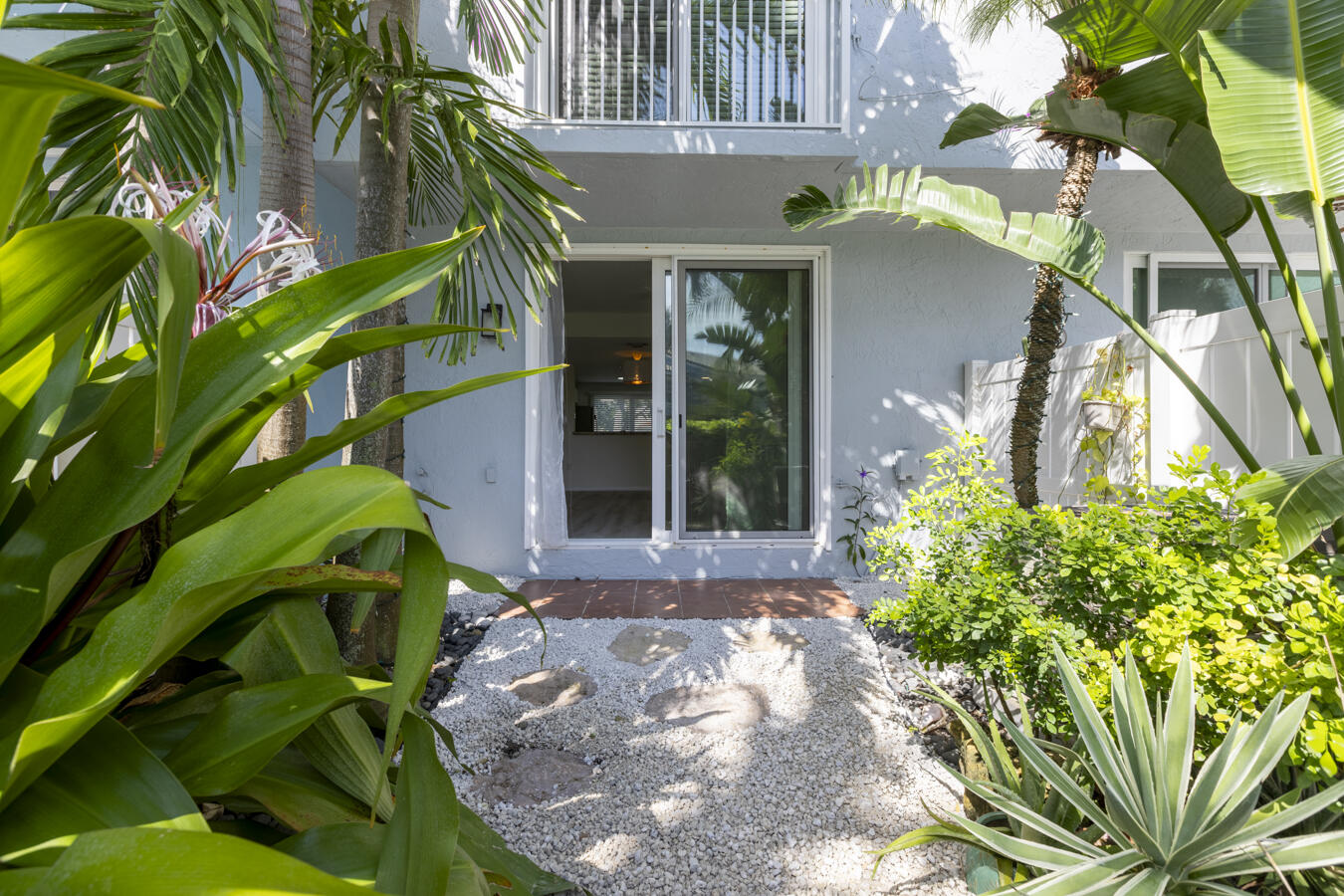1006 Jeffery Street Boca Raton, FL 33487 - Photo 4 of 20 DMB #1006-14