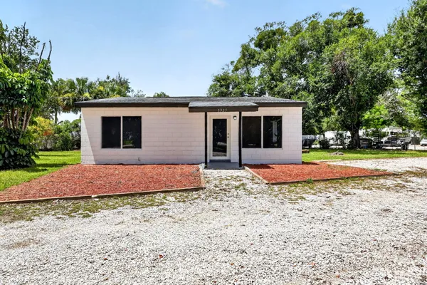 $3,500 | 5327 St Lucie Boulevard, Fort Pierce, FL 34946
