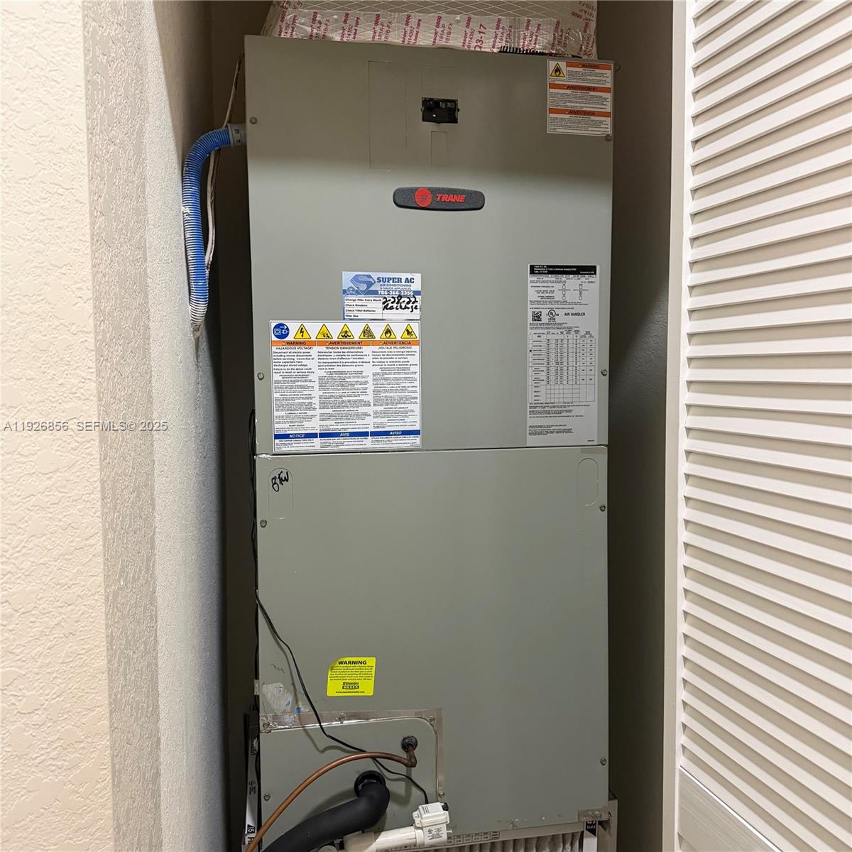 10320 West 33rd Lane Hialeah, FL 33018 - Photo 19 of 29 a view of bathroom