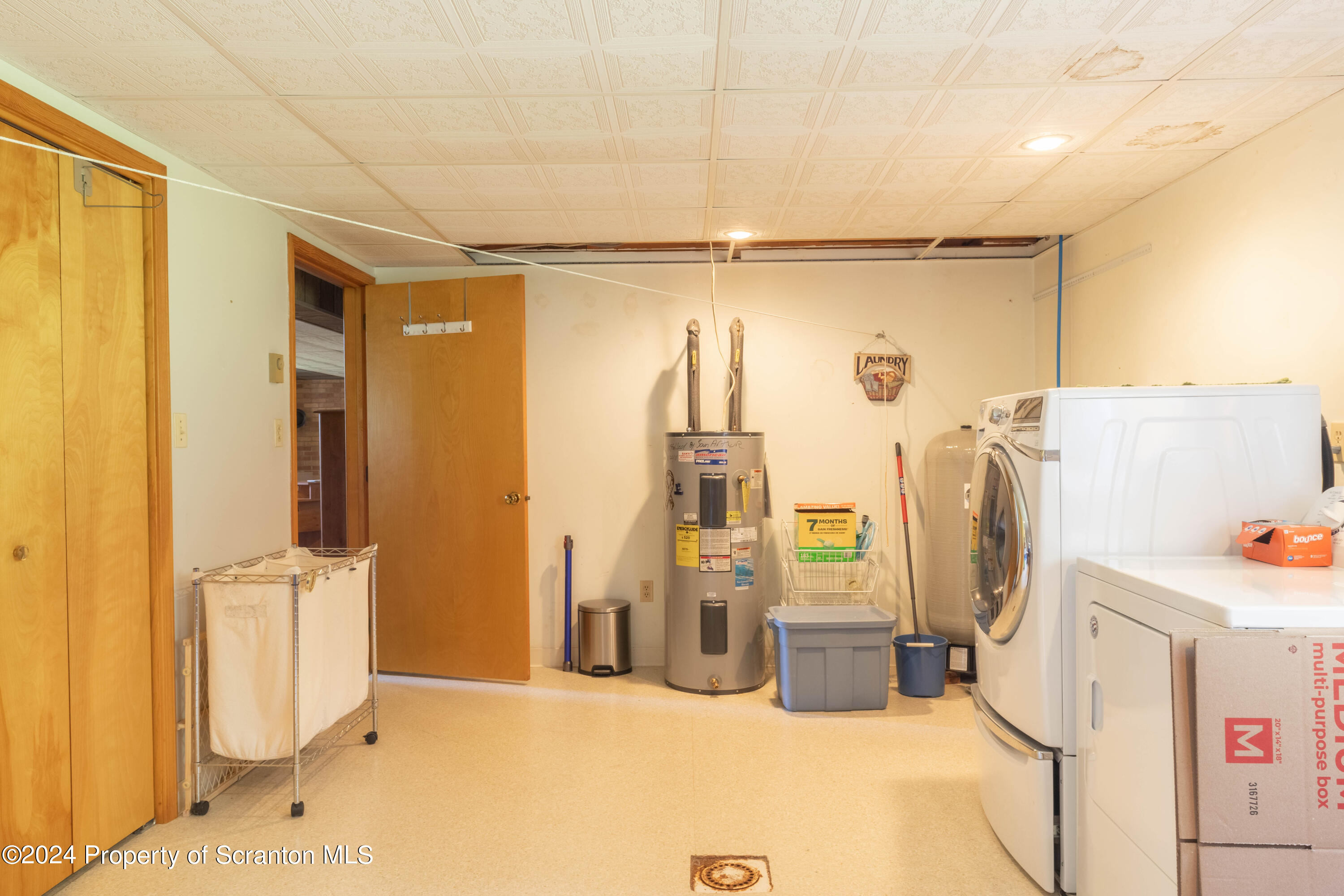 6509 State Rte 2012 Union Dale, PA 18470 - Photo 90 of 91 Utility Laundry