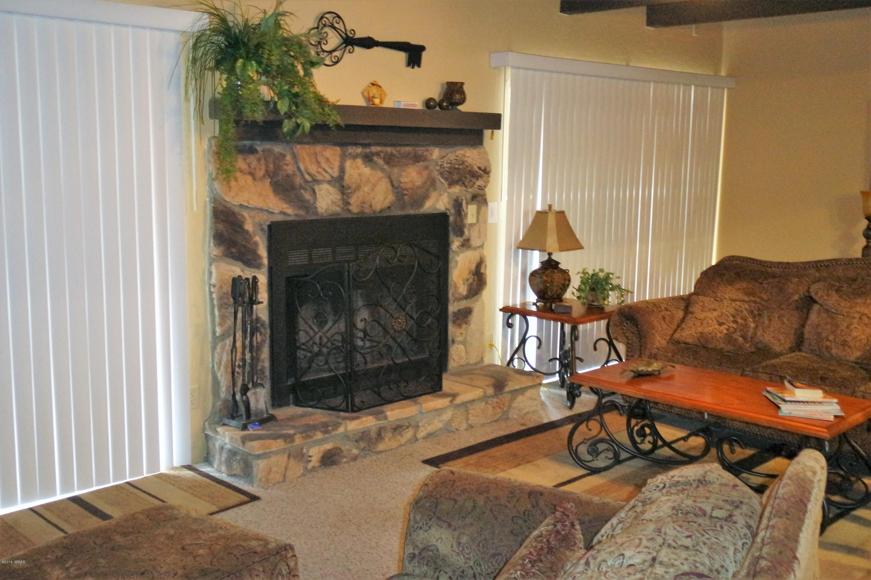 4611 Resort Loop, Unit 3 Pinetop, AZ 85935 - Photo 4 of 32 Gallery Image 4
