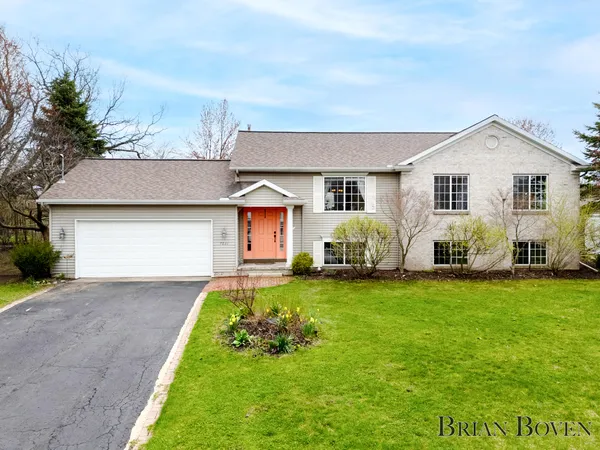 $450,000 | 7631 Hessler Drive Northeast, Rockford, MI 49341