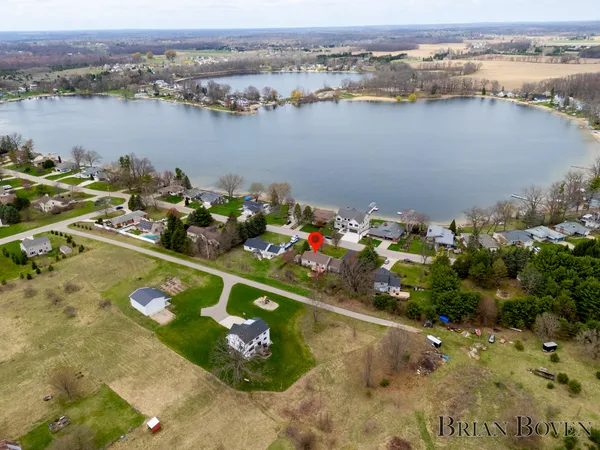 $450,000 | 7631 Hessler Drive Northeast, Rockford, MI 49341