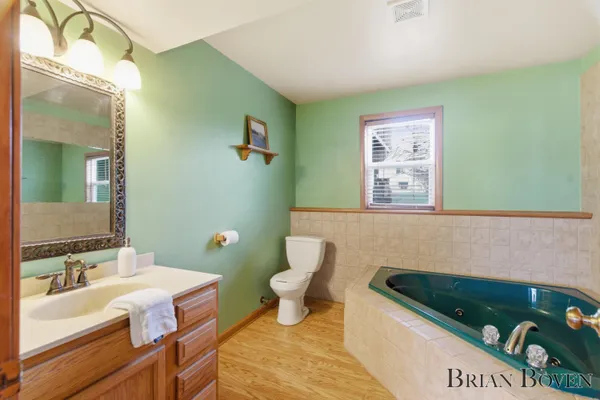 $450,000 | 7631 Hessler Drive Northeast, Rockford, MI 49341