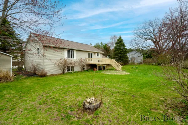 $450,000 | 7631 Hessler Drive Northeast, Rockford, MI 49341