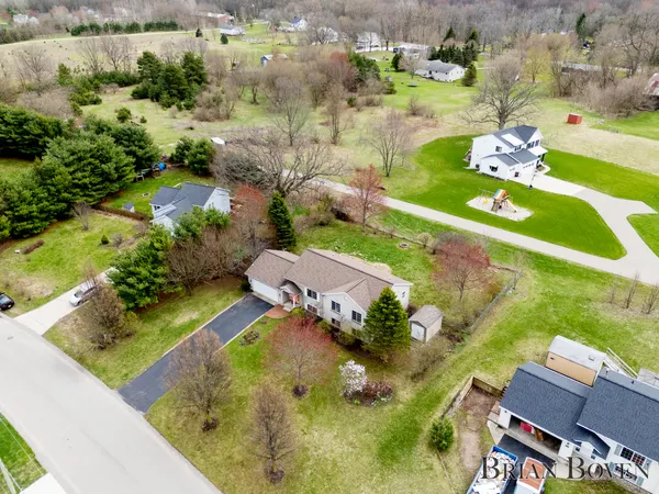 $450,000 | 7631 Hessler Drive Northeast, Rockford, MI 49341