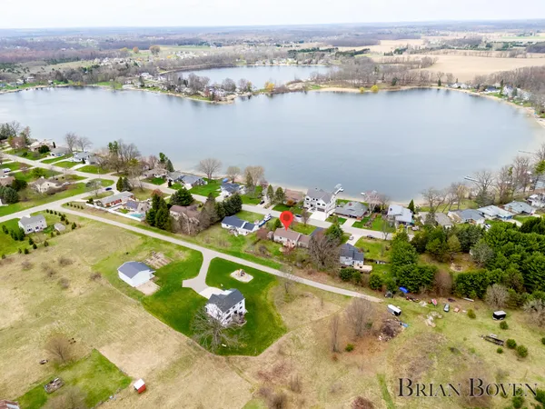 $450,000 | 7631 Hessler Drive Northeast, Rockford, MI 49341