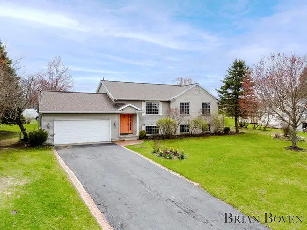 $450,000 | 7631 Hessler Drive Northeast, Rockford, MI 49341