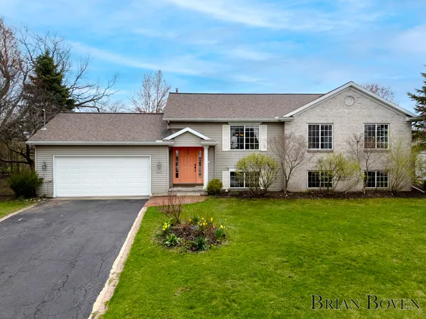 $450,000 | 7631 Hessler Drive Northeast, Rockford, MI 49341