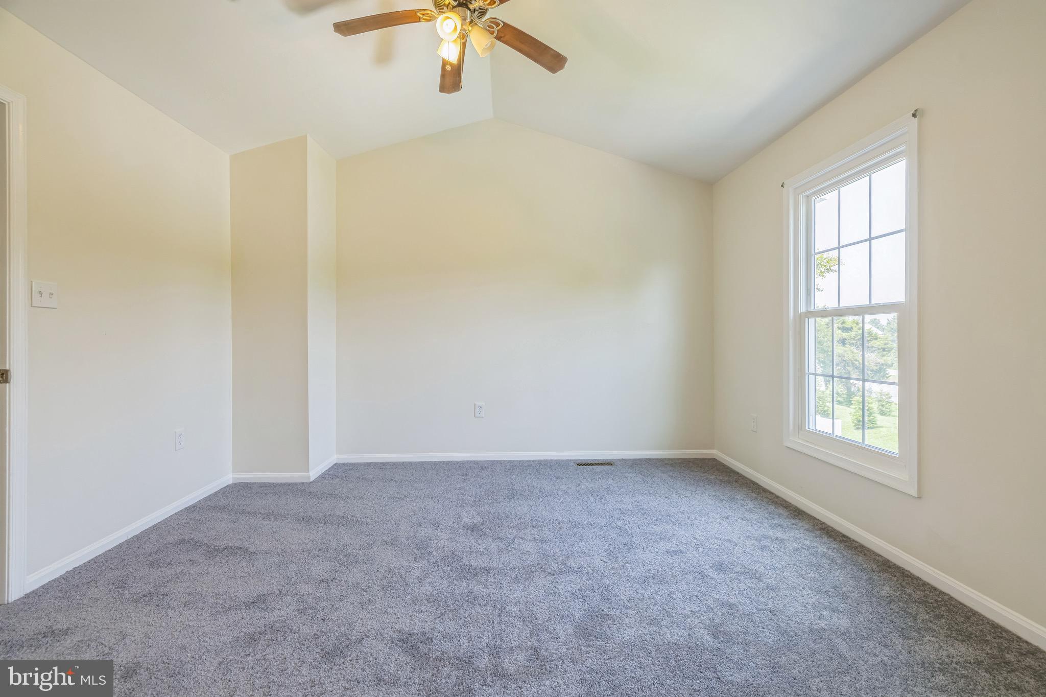 8 Versailles Court Newark, DE 19702 - Photo 21 of 30 an empty room with a window