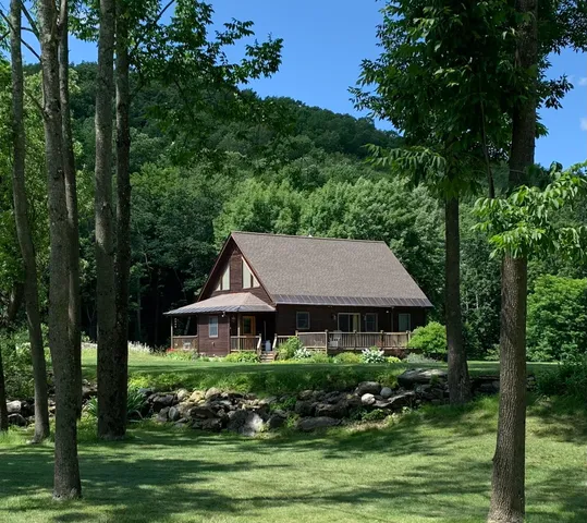 $495,000 | 6723 Whipple Hollow Road, Pittsford, VT 05744