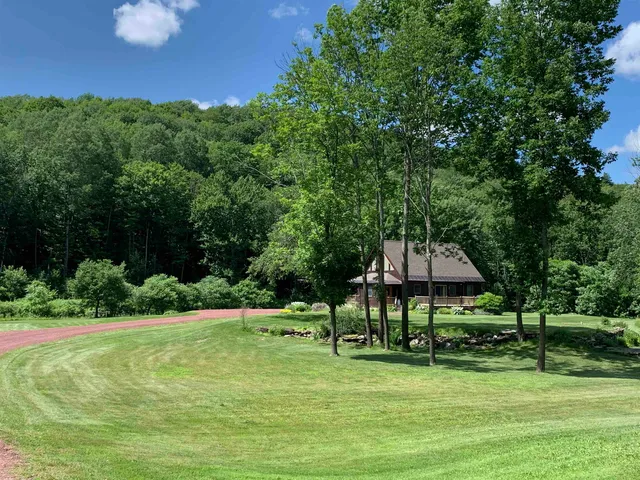 $495,000 | 6723 Whipple Hollow Road, Pittsford, VT 05744