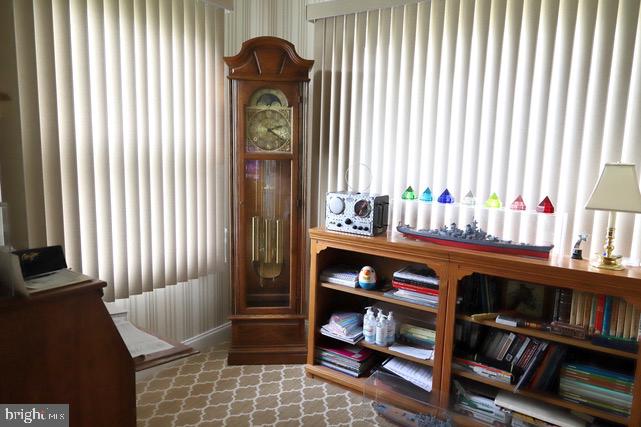 24 Edinburgh Road Blackwood, NJ 08012 - Photo 14 of 35